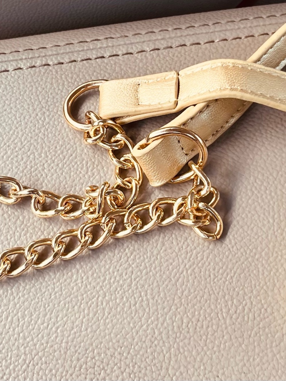 SALE GOLD 💛diamond 💎 cut 15 pro Bandolier phone and wallet crossbody - Picture 5 of 9